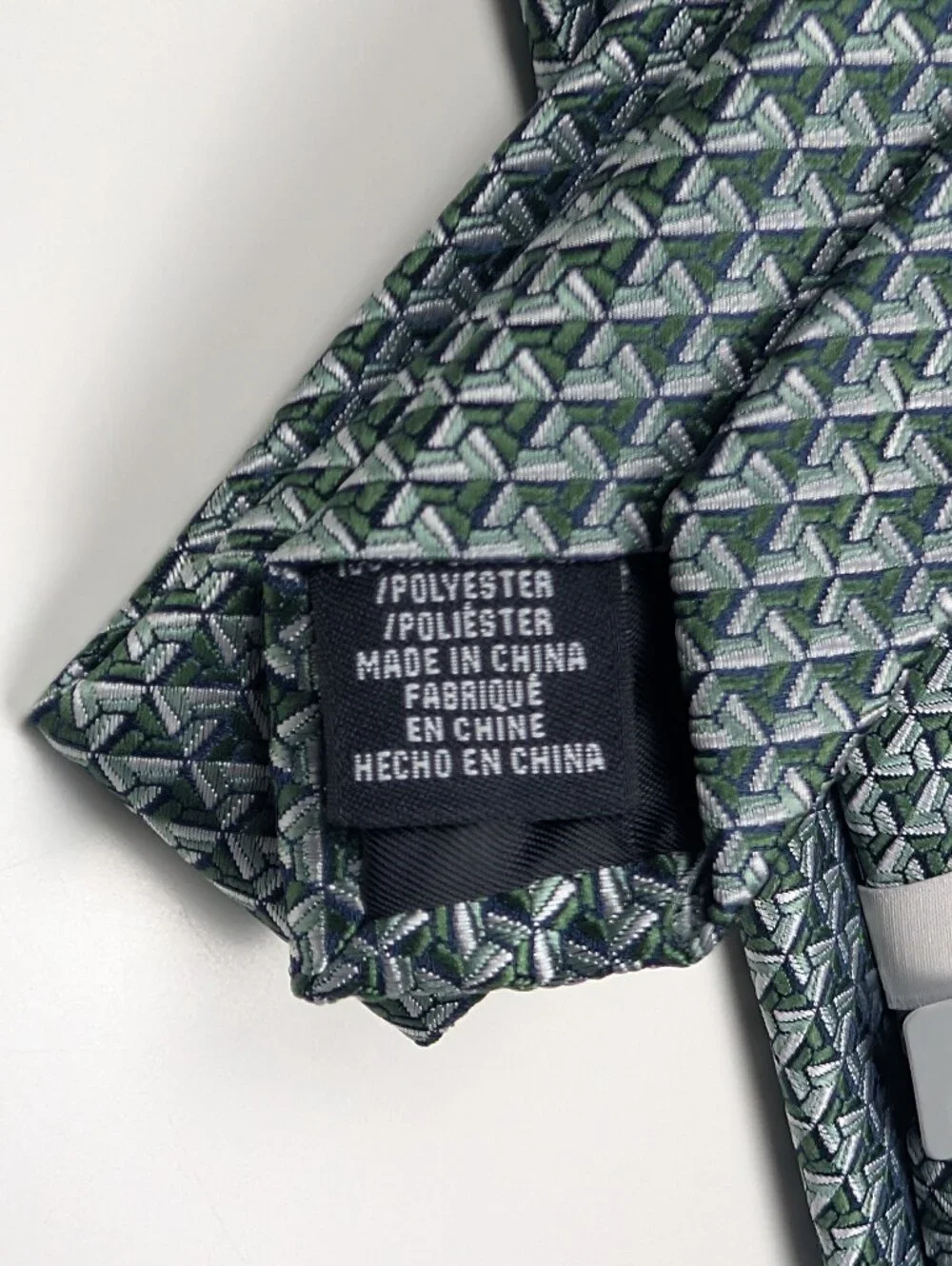 Perry Ellis Portfolio Mens Tie Mackin Geo Green Geometric Woven Necktie NWT